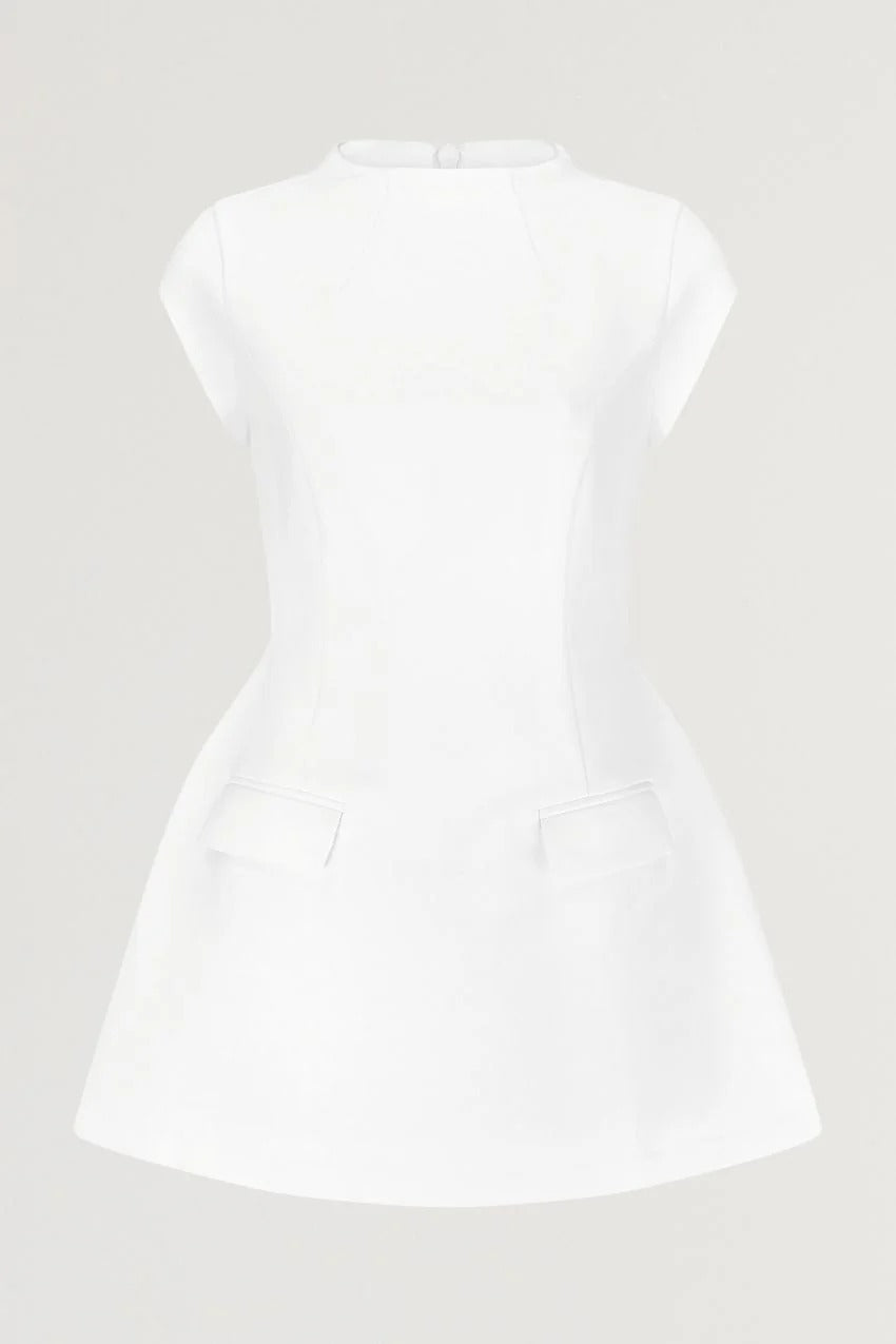 Vestido mini con mangas casquillo blanco